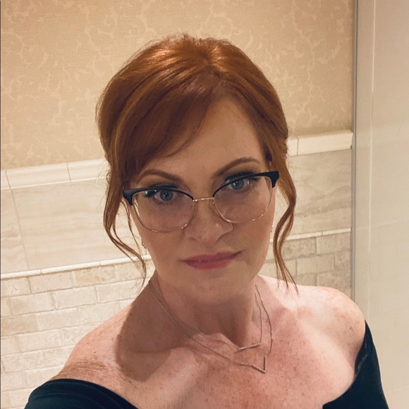 Meet your Posher, Paula - Picture 1 of 1